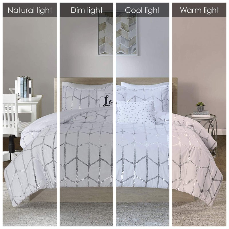 Intelligent Design Raina Full/Queen Comforter Set, Soft Microfiber, Modern Geometric Metallic Bed Set, 5 Pieces College Bedding with 2 Shams, 2 Toss Pillows White/Silver - Image 2
